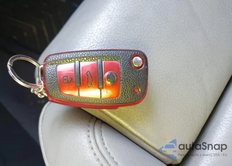 2016 Audi Q3 2.0T Premium Plus z USA, uszkodzony, nr VIN WA1GFCFS2GR016384